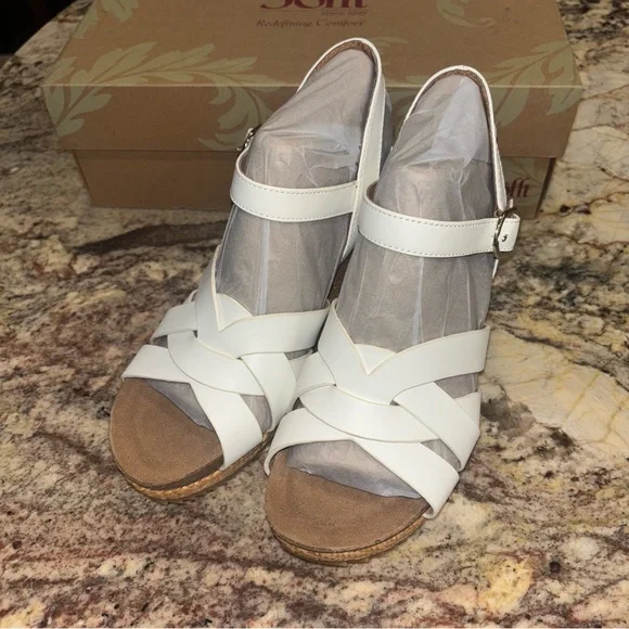 Sofft Women's White Wedge Sandals NIB - Picture 5 of 11